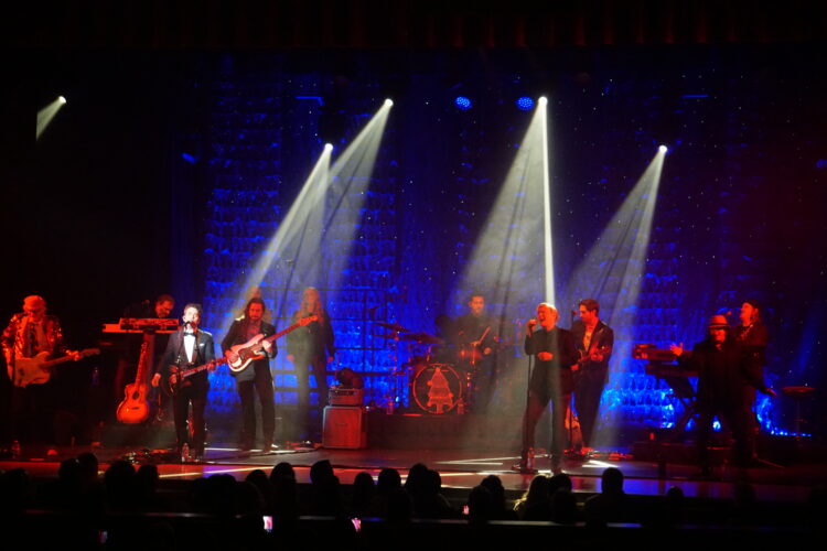 ‘Feel the Love’ of Christmas Once Again
